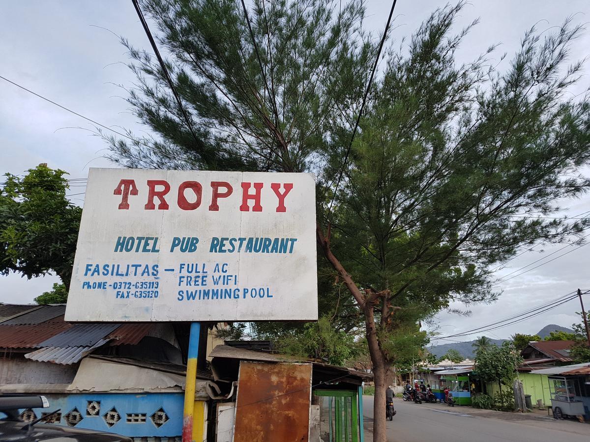 Trophy Hotel Sumbawa Besar Екстериор снимка